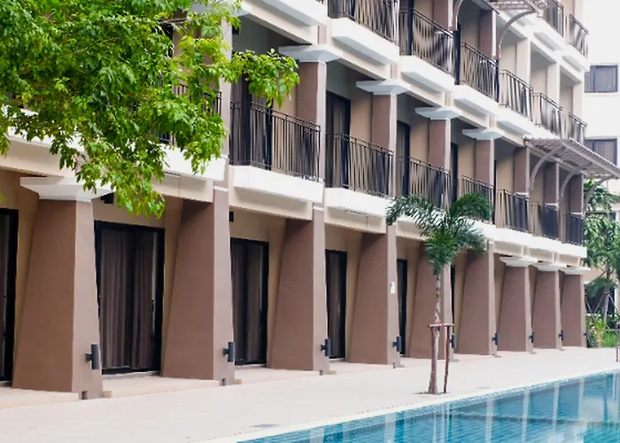 Summer Tree Hotel 5*