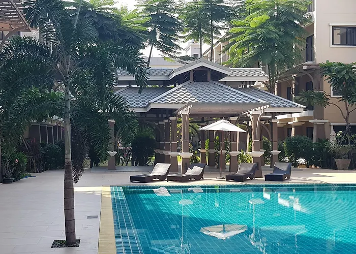 Summer Tree Hotel