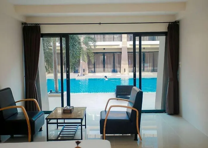 Summer Tree Hotel 5*