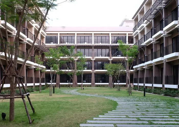 Hotel Summer Tree