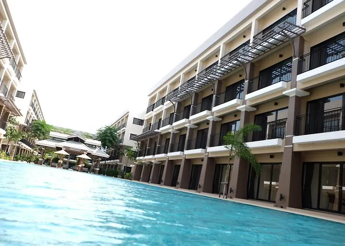 Summer Tree Hotel 5*