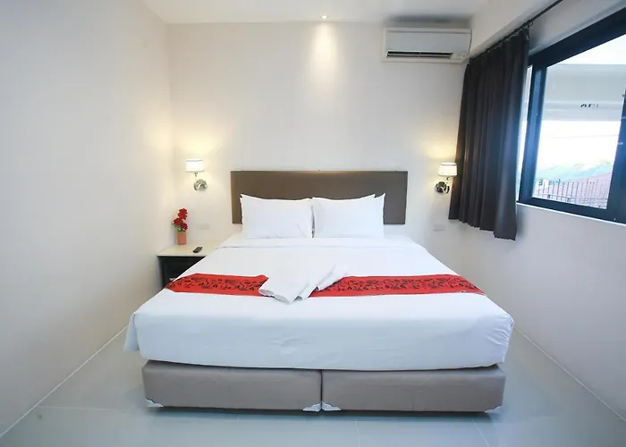 Summer Tree Hotel 5*